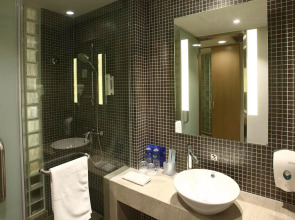 Holiday Inn Express Shanghai Gongkang by IHG