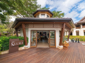 Crimson Resort and Spa Mactan