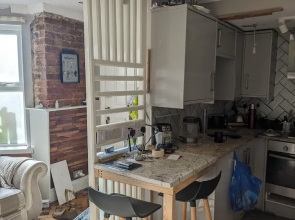 Folkestone - 1BR Apartment - Sauna - Pet Friendly