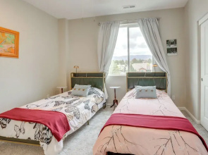 Home Base w/ Easy 1-80 Access: 4 Mi to Dtwn Reno!