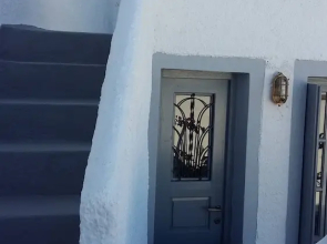 Charming 1705 Castle House in Pirgos Kallistis, Greece