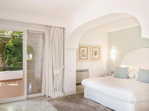 Botania Relais & Spa - The Leading Hotels of the World.