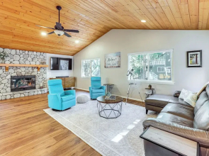 Swim, Hike, Ski & Unwind: Lake Arrowhead Retreat!