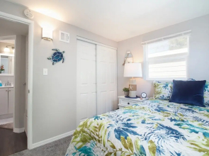 5 O'clock Somewhere - Short Term Rental 3 Bedroom Home by RedAwning