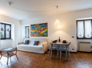 Apartment in a hamlet with lake view - Larihome A05