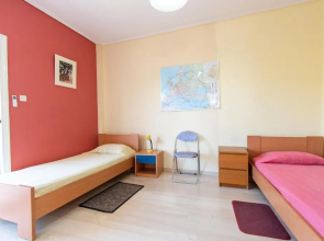 Lavish & Spacious APT with Stunning Seaview, 10 Min ATH Airport