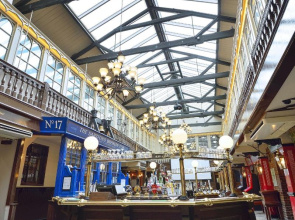 The Royal Victoria & Bull Hotel