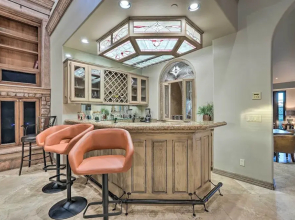 Paradise Valley Villa w/ Luxe Pool & Outdoor Games