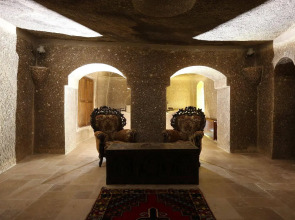 Grand Cave Suites