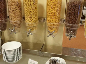 Отель Grand Mir