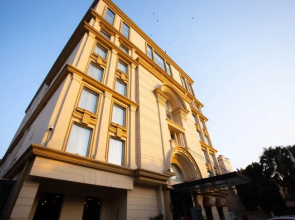 Nine Tree Luxury Hotel & Suites
