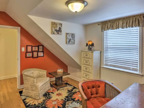 Pet-friendly Whitefish Bay Getaway w/ Large Yard!