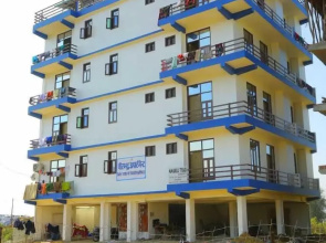 Fully Equipped Apartment with Hill View