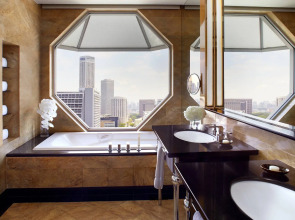 The Ritz-Carlton, Millenia Singapore