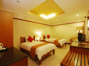 Yulia Beach Inn Kuta