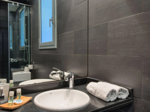 Fuster Apartments By Aspasios
