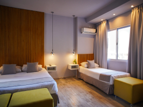 City Hotel
