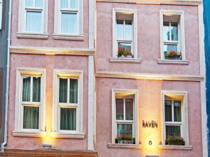 Raven Suites Taksim