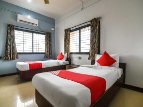 OYO 61080 Hotel Shree Gurunanak Lodge
