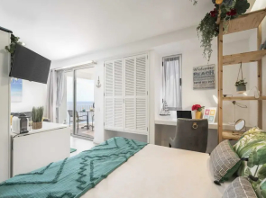 Studio With Pool and sea View - Funchal Sea View I