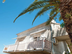 Apartments Mira