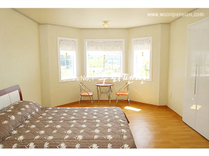 Hoengseong Byeolbitdungji Pension