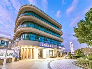 YUN MAN Suites Hotel