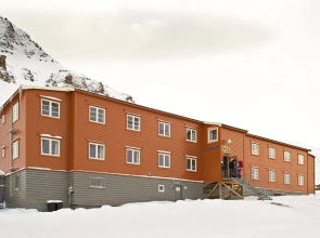 Gjestehuset 102 - your home away from home!
