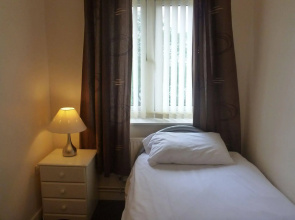 Arinza Apartments