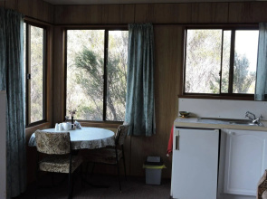 Strahan Wilderness Lodge