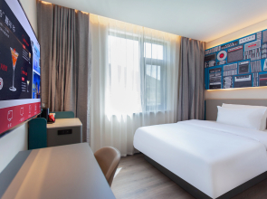 Ibis Hotel (Kangding Xinduqiao Branch)