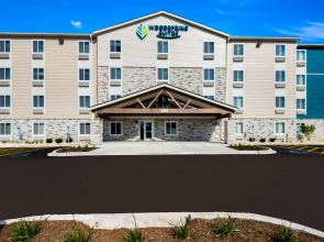 WoodSpring Suites Chicago Addison