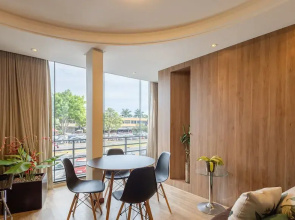 Modern apt in Sudoeste w/ A/C & Wi-fi Cls0101