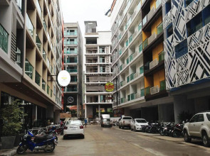 iCheck inn Central Patong