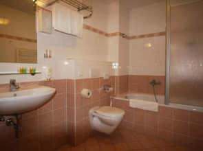 SUITE HOTEL 900m ZUR OPER