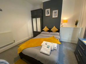Stunning 4-bed House in Derby