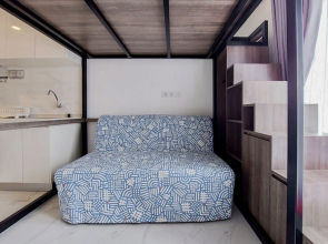 Warm And Cozy Studio Sky House Bsd Apartment