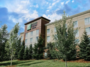 Holiday Inn Express & Suites Spruce Grove - Stony Plain by IHG