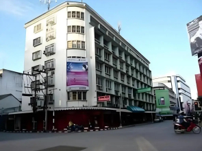 Laemthong Hotel