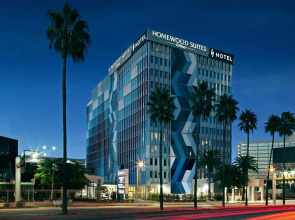 H  Los Angeles, Curio Collection by Hilton