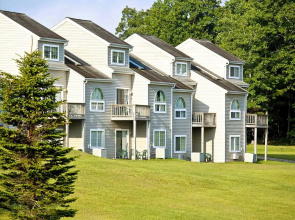 Pocono Mountain Villas MOD Collection by Sonesta
