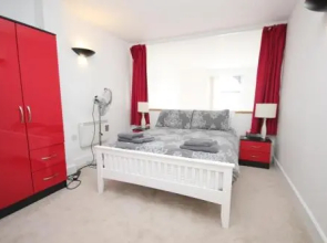 Norwich Central Modern Apartment