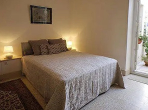 Maison Velvet