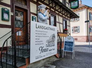 Kreuz beim Tom Landgasthaus