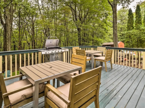 Hot Tub + Game Room: Peaceful Poconos Home!