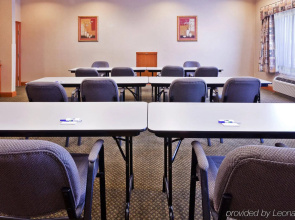 Holiday Inn Express & Suites Forest by IHG