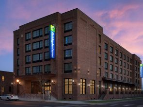 Holiday Inn Express Pensacola Downtown by IHG