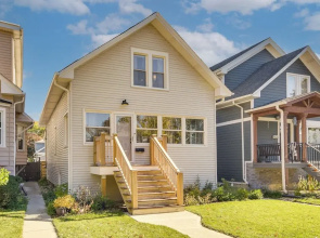 Shop, Dine & Unwind: Oak Park Home w/ Private Yard
