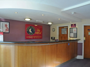 Berkshire Arms by Chef and Brewer Collection