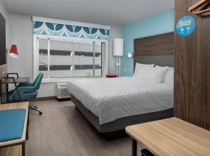 TRU by Hilton Miami Airport South Blue Lagoon, FL